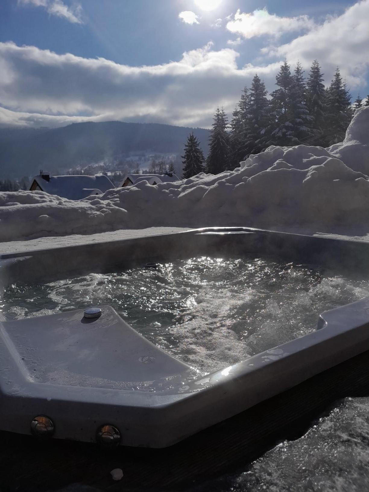 Zawoja Nad Korona Z Jacuzzi Villa Exterior photo
